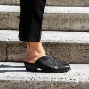 Sabot | Scarpe Con Tacco | Personal Sabot Texani Ricamati con Tacco Medio "ADEL" - Nabuk Nero
