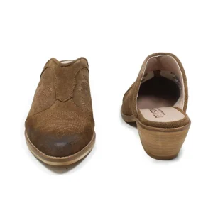 Sabot | Scarpe Con Tacco | Personal Sabot Texani Ricamati con Tacco Medio "ADEL" - Camoscio Cuoio