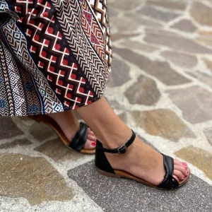 Sandali Bassi | In Time Sandali Bassi Flat in Pelle "Luna" - /Cuoio Nero