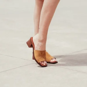 Scarpe Con Tacco | Sandali Con Tacco | Mañana Sandali Spuntati con Tacco Medio "PN03" - Camoscio Cuoio