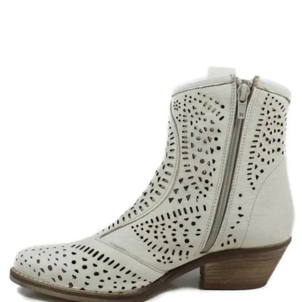 Stivali Con Tacco | Stivali Estivi | Personal Stivaletti Bassi Texani Camperos Laserati "MAYA" - Beige
