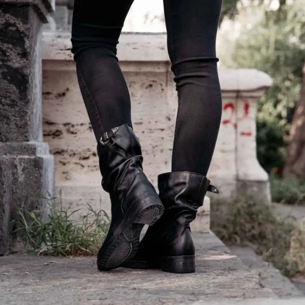 Stivali Invernali | Bikers Invernali | In Time Stivaletti Biker Boots Bassi "NOA/B" - Pelle Nero
