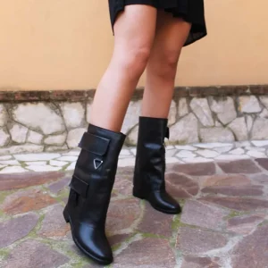 Stivali E Scarpe Con Zeppa | Stivali Invernali | Personal Stivali alti con zeppa interna bavero risvolto e tasche tattiche "LARA" - Pelle Nero
